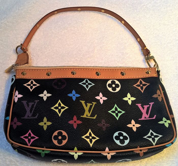 LV MULTI POCHETTE — JESSICA FINDS - jessica cds